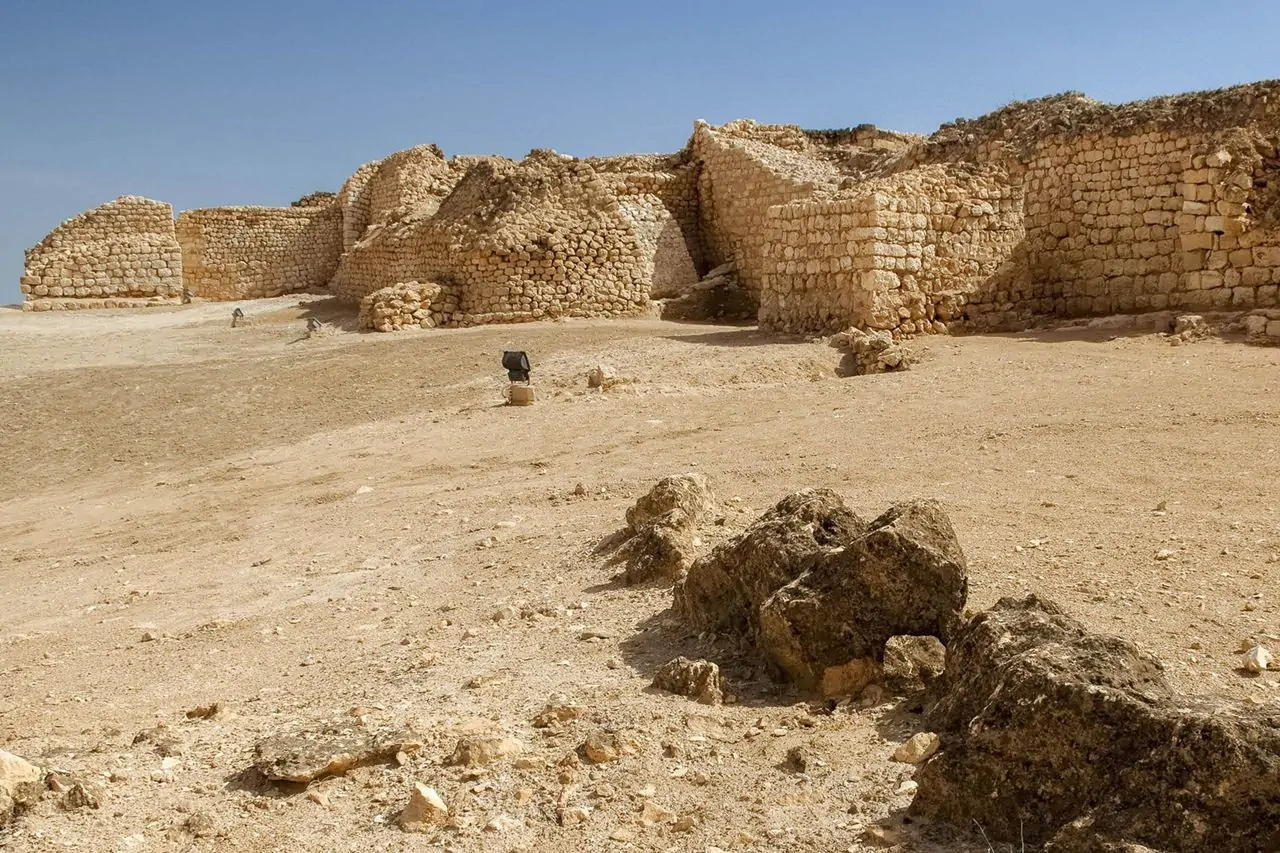 Cidade misteriosa de Ubar e Rub Al Khali em Omã